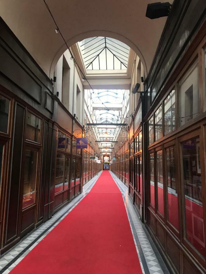 Ferienwohnung Quartier Montorgueil, Voie Pietonne, Dans Un Immeuble Du Xveme Paris Exterior foto